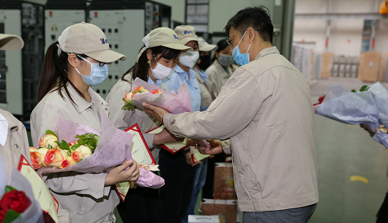 >男神登场，欲望实现！